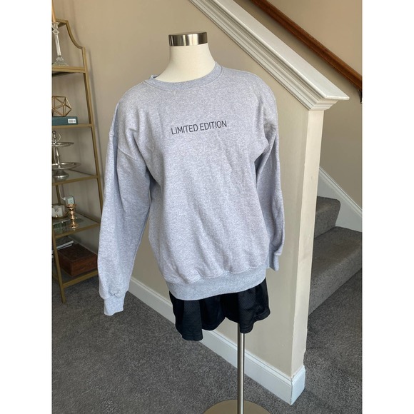 Miss Pap Gray Crewneck pullover sweatshirt "Limited Edition" size small - Picture 4 of 10